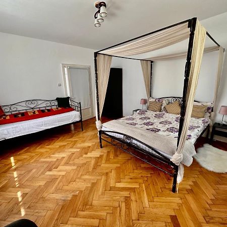 Anton Pann House - Entire House Below The Citadel Sighisoara Bagian luar foto